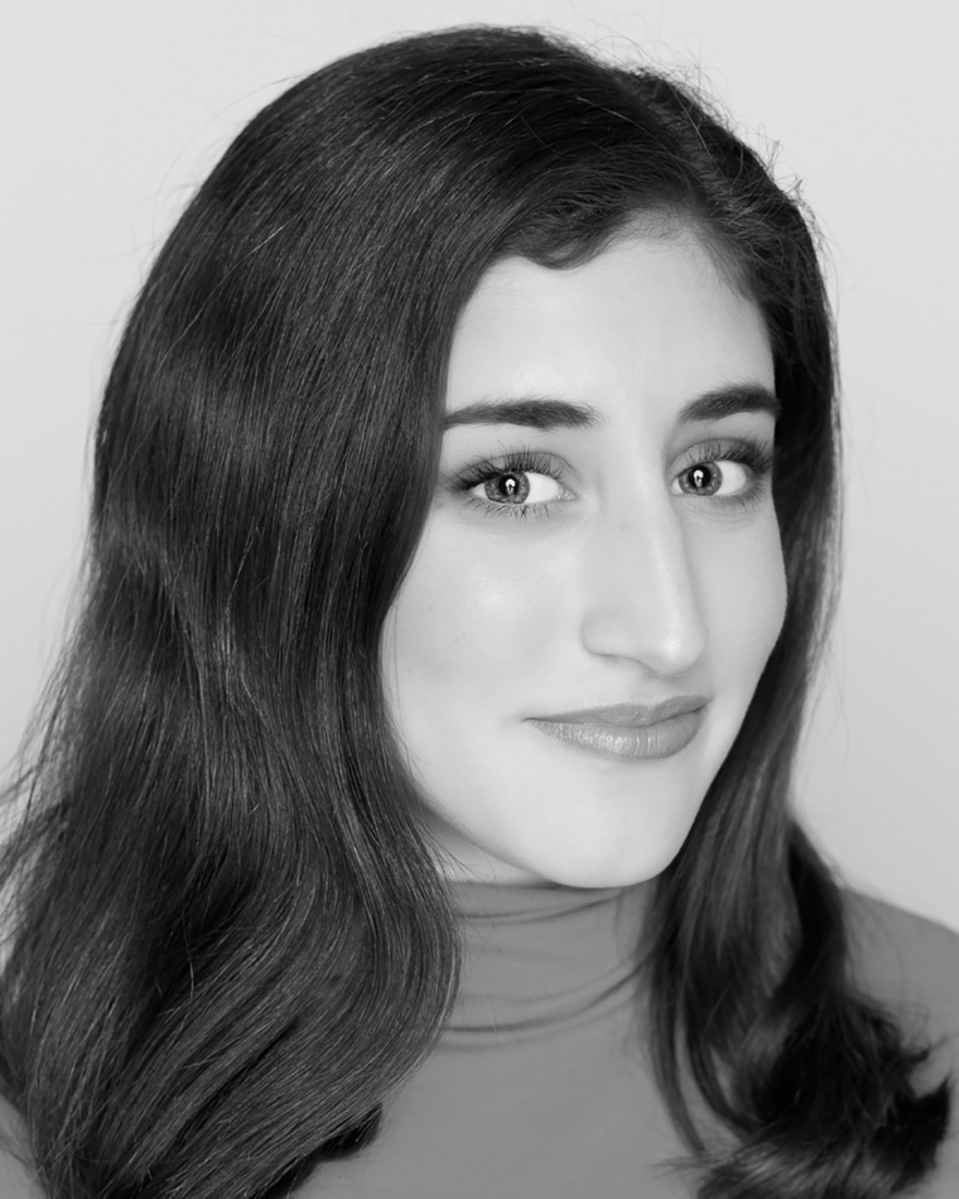 Lauren Fanger Headshot