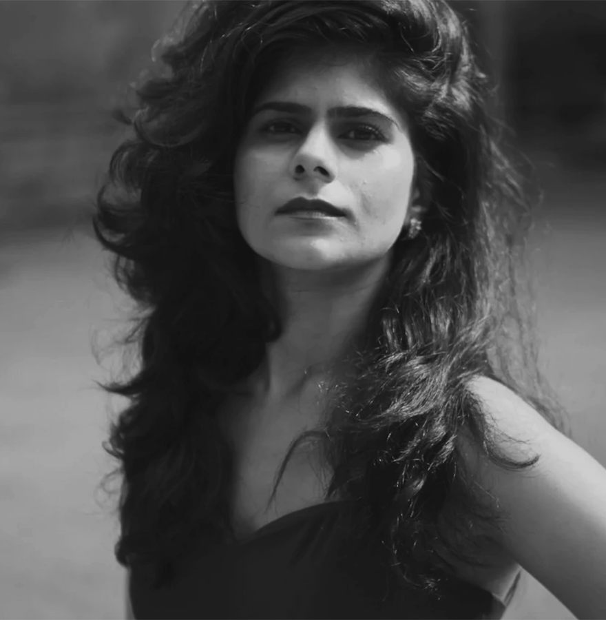Alum Mahima Saigal bw photo