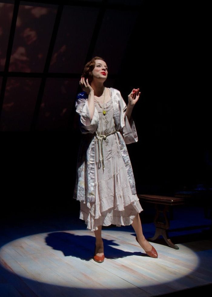 ABrightRoomCalledDay_production_141