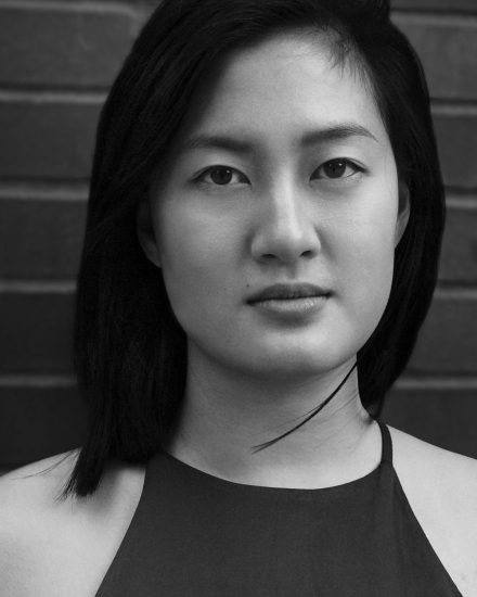 Amanda-Shi-headshot-880x1100