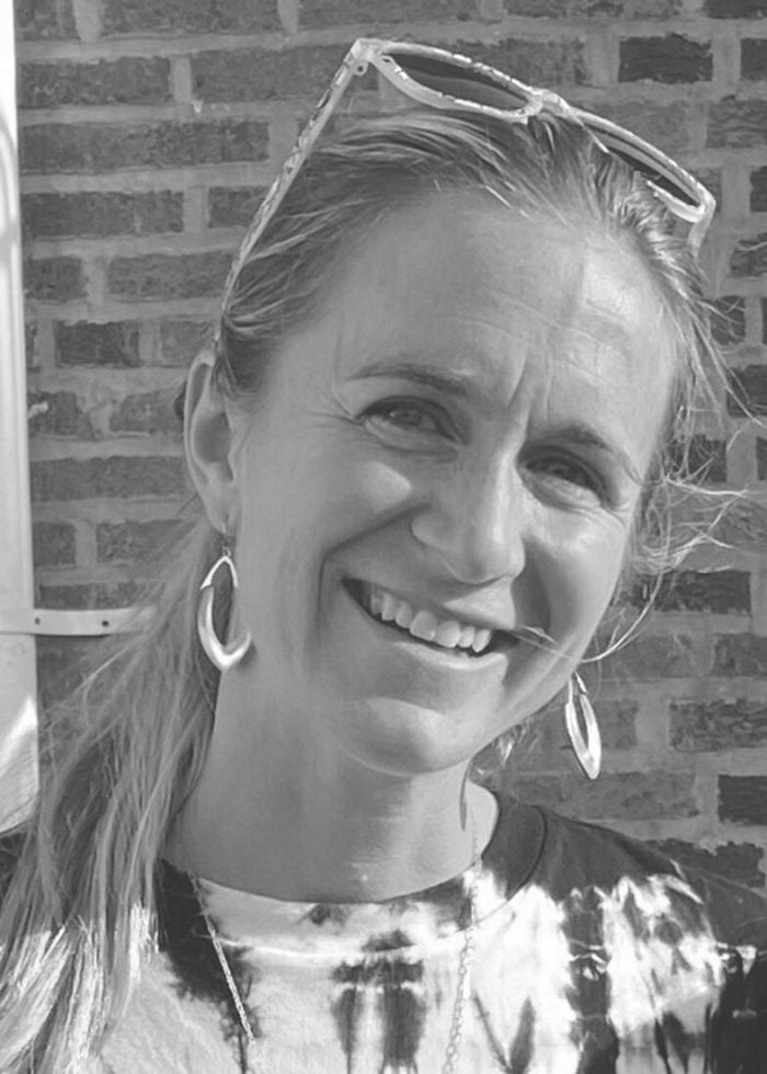 Annie-Macrae_Web-880x1100