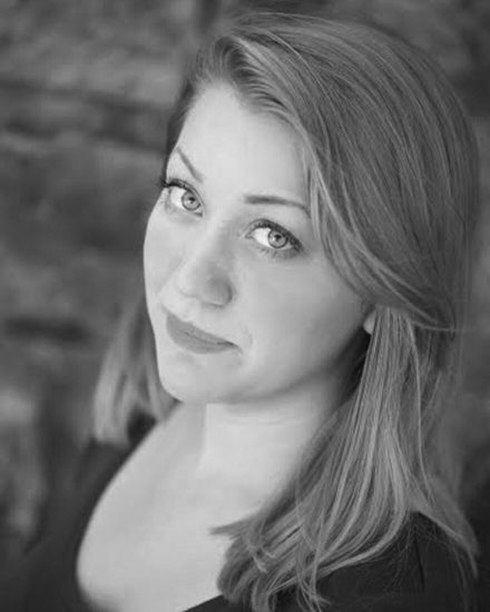 Brea-Glosson_BW_Web-880x1100