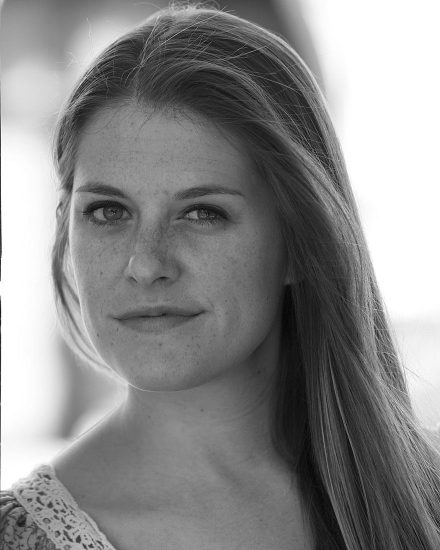 Colleen-Sample_BW_V2-880x1100