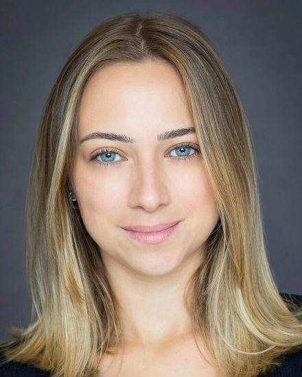 Isabela-Tilli-880x1100