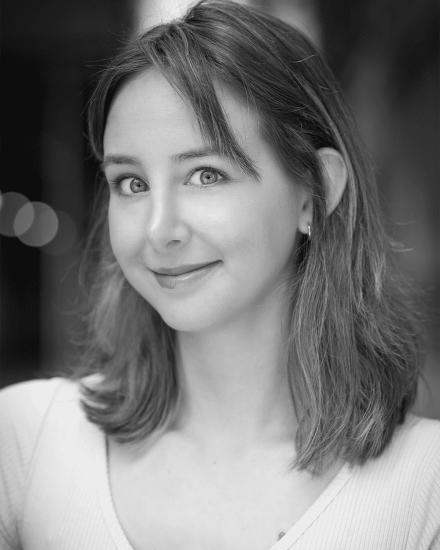 Joni-Grommesh_BW_1000x1250-880x1100