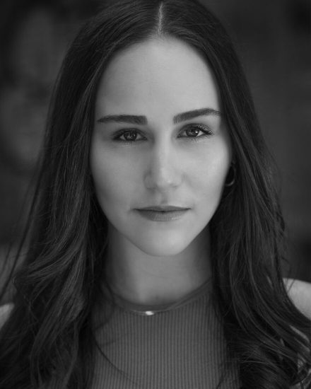 Julianna-Goldsmith-880x1100