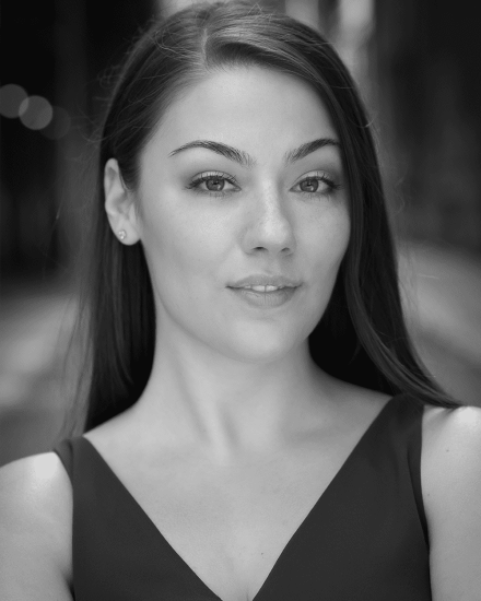 Lauren-Hambleton_BW_1000x1250-880x1100