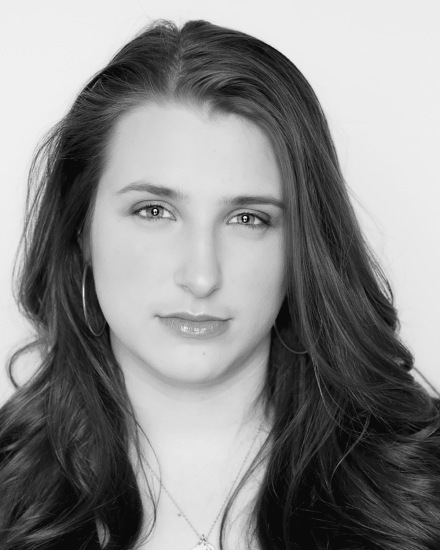 LeahLane_BW-880x1100