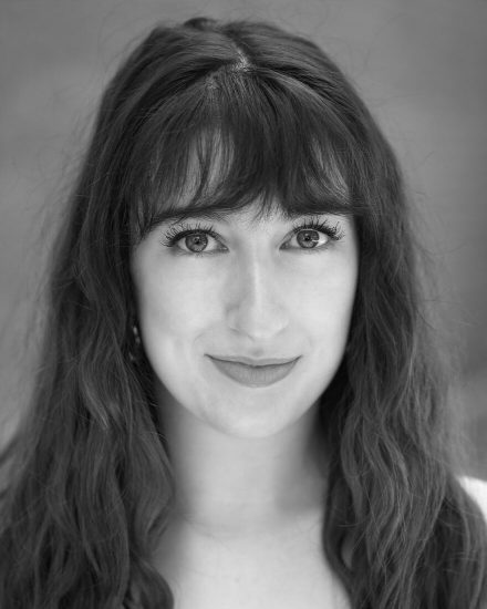 Leanne-Rooney-880x1100