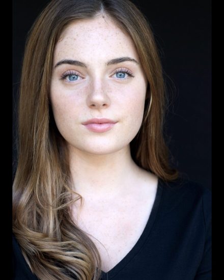 S23_NYU_L-ShannonRoseConnolly_Headshot-Shannon-Connolly-880x1100
