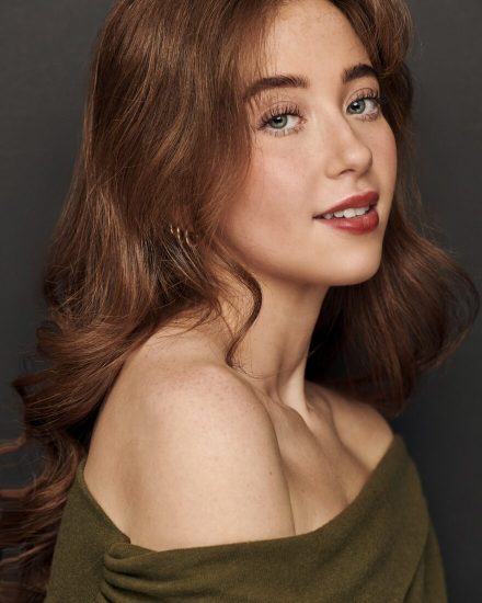 S24_HEADSHOT_Garcia_Paloma-880x1100