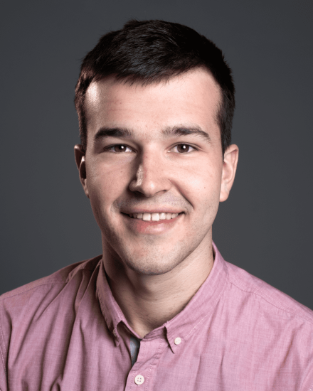 S24_HEADSHOT_Newman_Max-880x1100