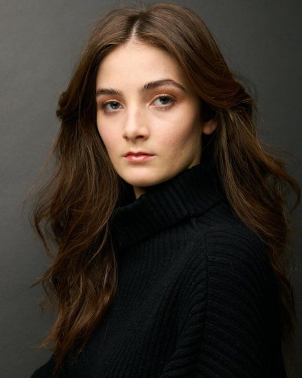 S24_HEADSHOT_Webb_Ella-880x1100
