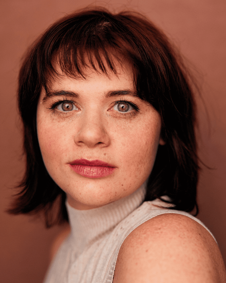 Sara-Meade-880x1100-1