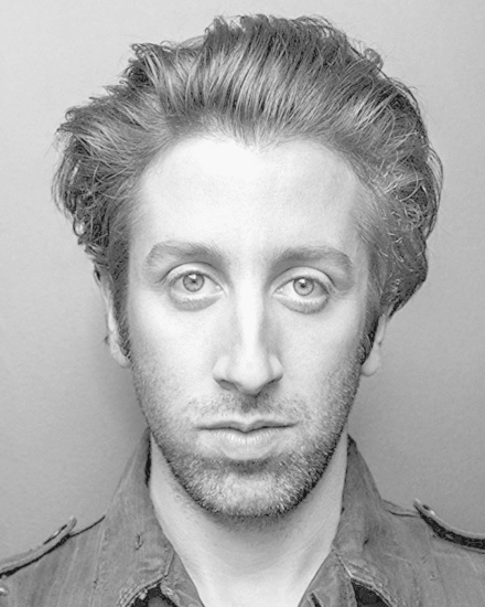 Simon-Helberg-880×1100 Simon-Helberg-880x1100