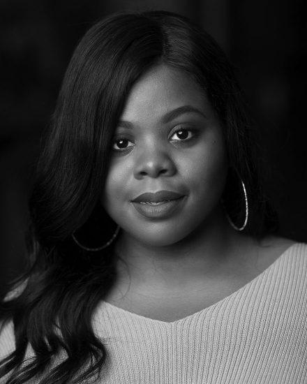 Starnubia_BW_V2-880x1100