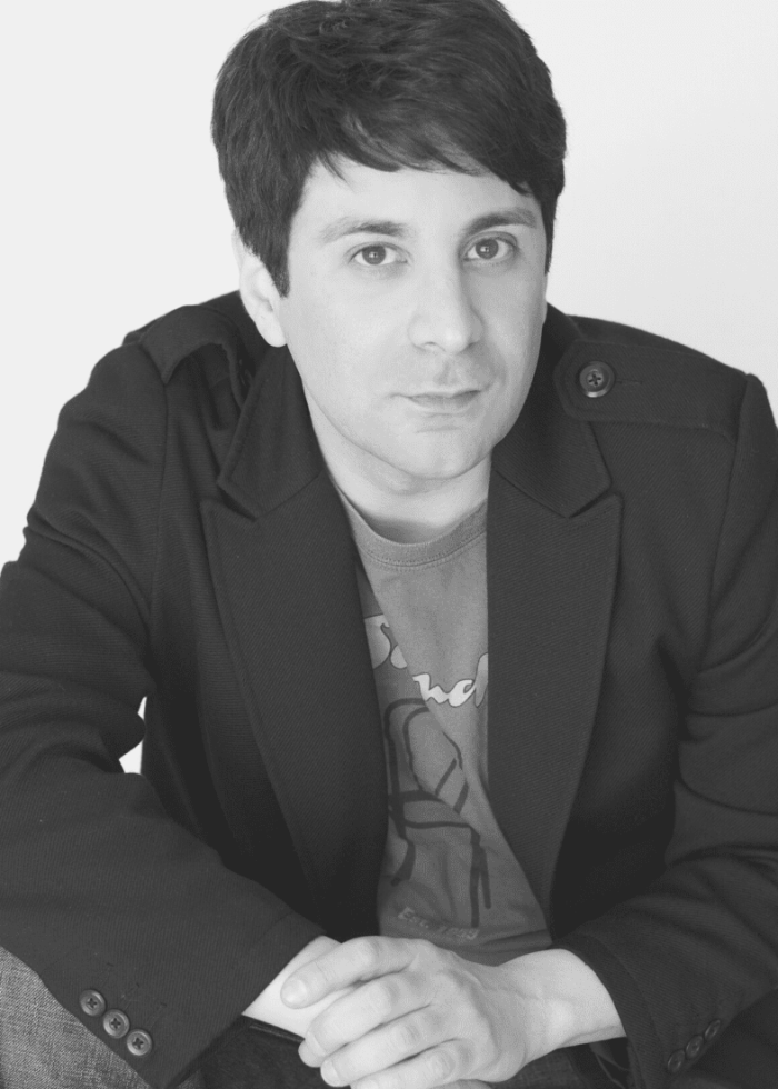 Steve-Tardio-880x1100