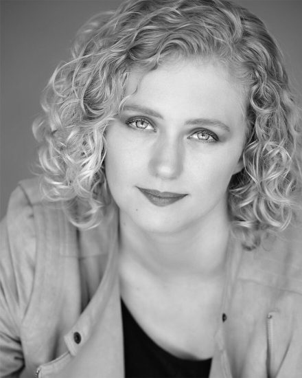 Tess-Cameron-Gundlah_BW_Web-880x1100