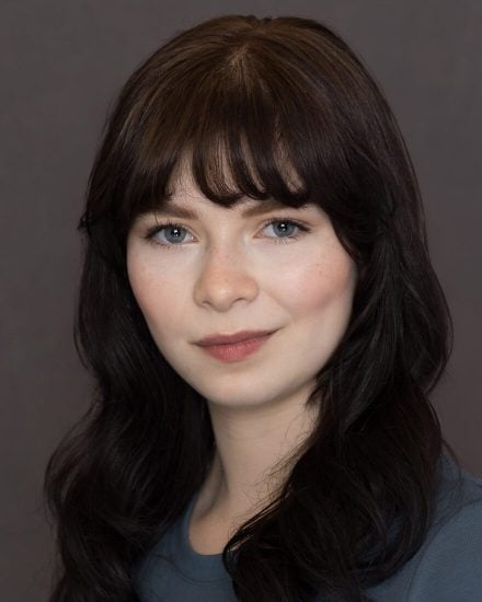 Victoria-Leigh-880x1100