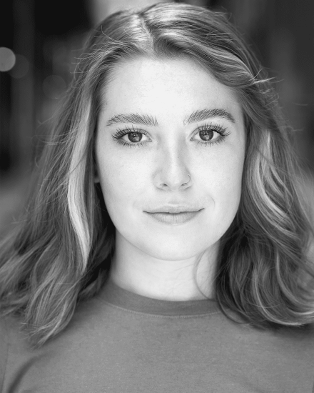 Zoe-Dean_BW_1000x1250-880x1100